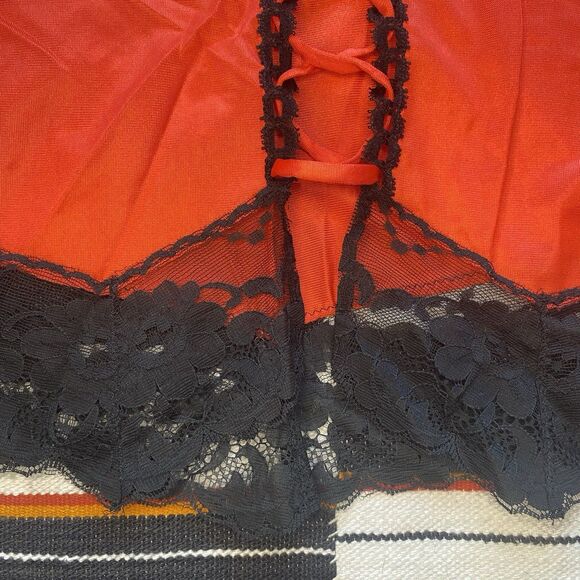 Vintage Formfit Rogers Red/Black Nylon Lace Camisole Lingerie Top. 34/S. USA. - Picture 11 of 12